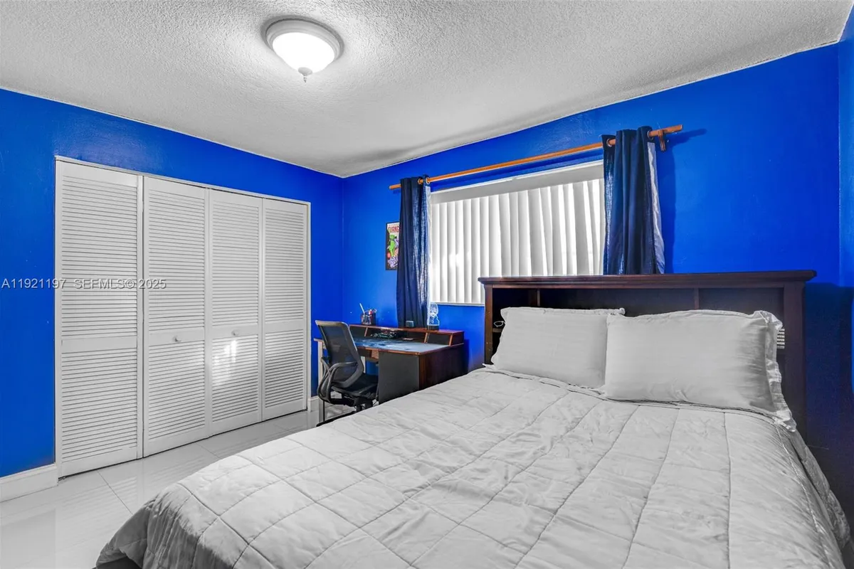 7004 SW 139th Pl, Miami FL 33183