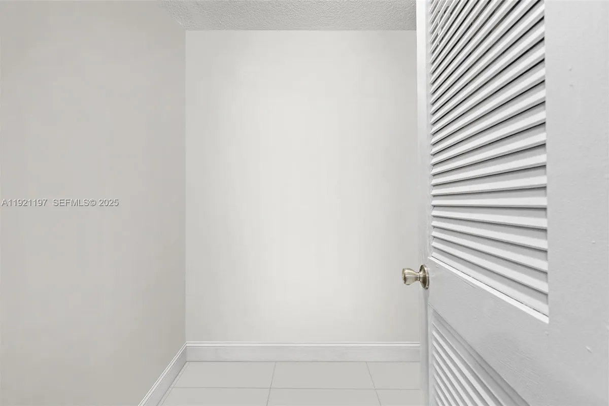 7004 SW 139th Pl, Miami FL 33183