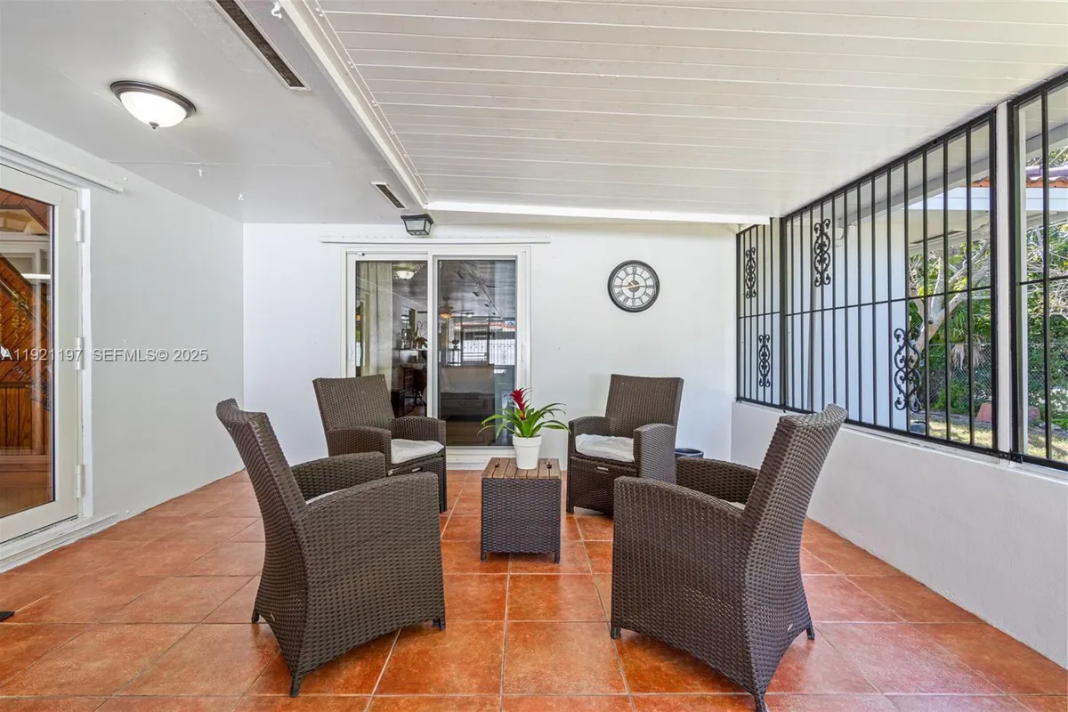 7004 SW 139th Pl, Miami FL 33183