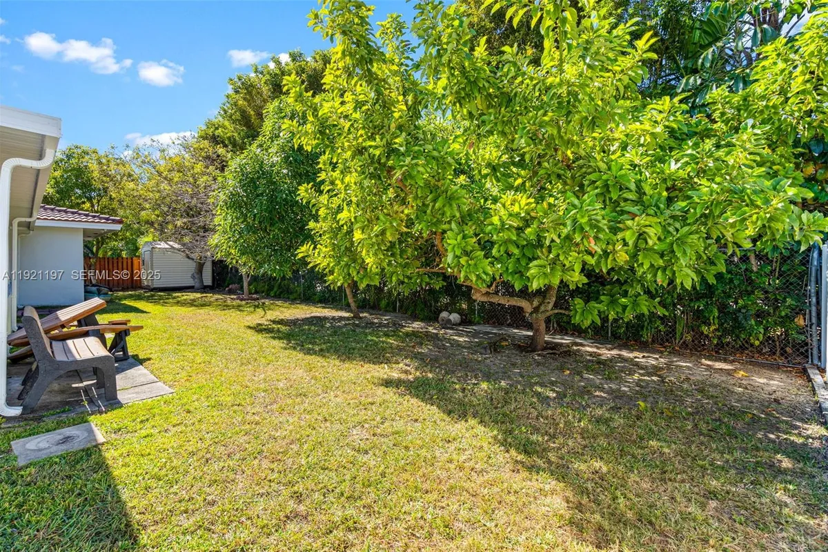 7004 SW 139th Pl, Miami FL 33183