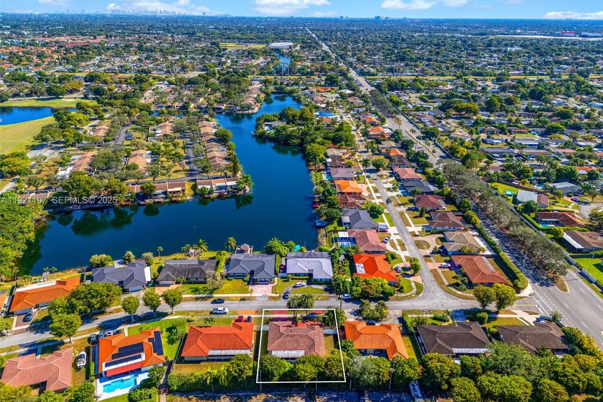 7004 SW 139th Pl, Miami FL 33183