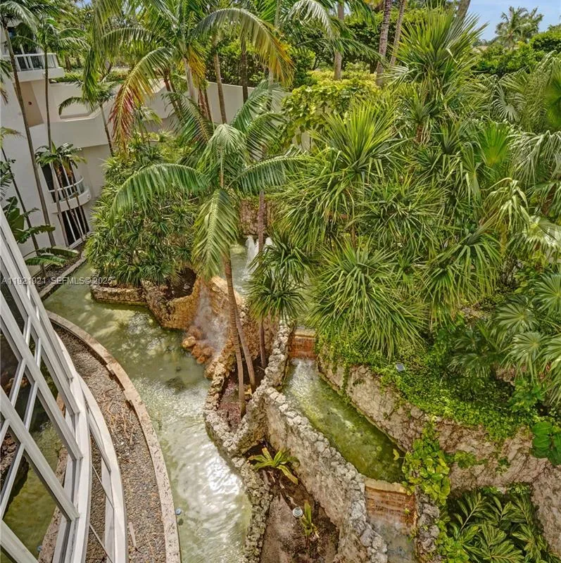 21200 Point Place # 403, Aventura FL 33180