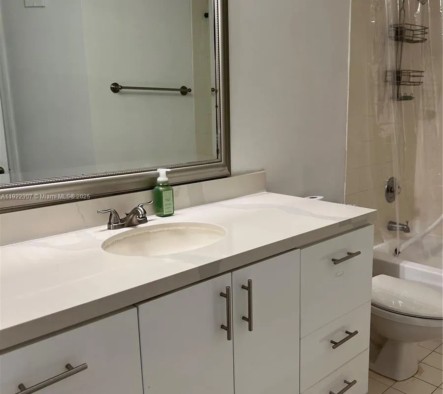 715 SW 148th Ave # 611, Sunrise FL 33325