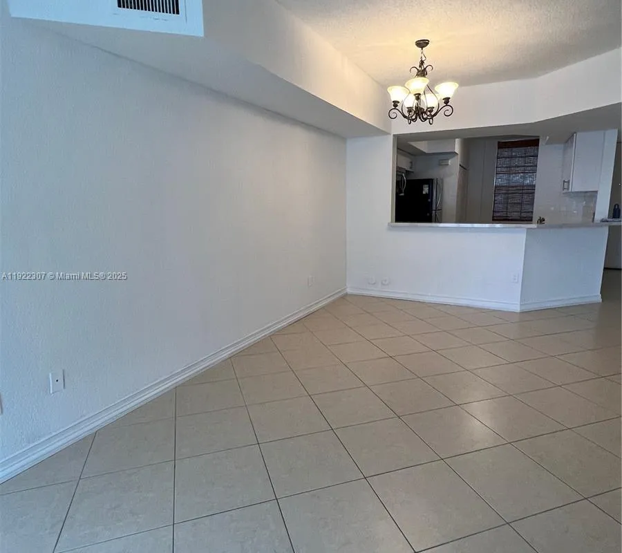 715 SW 148th Ave # 611, Sunrise FL 33325