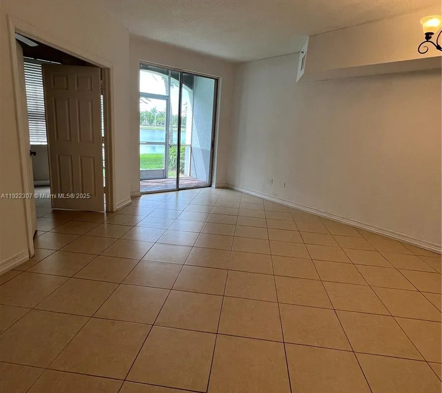 715 SW 148th Ave # 611, Sunrise FL 33325