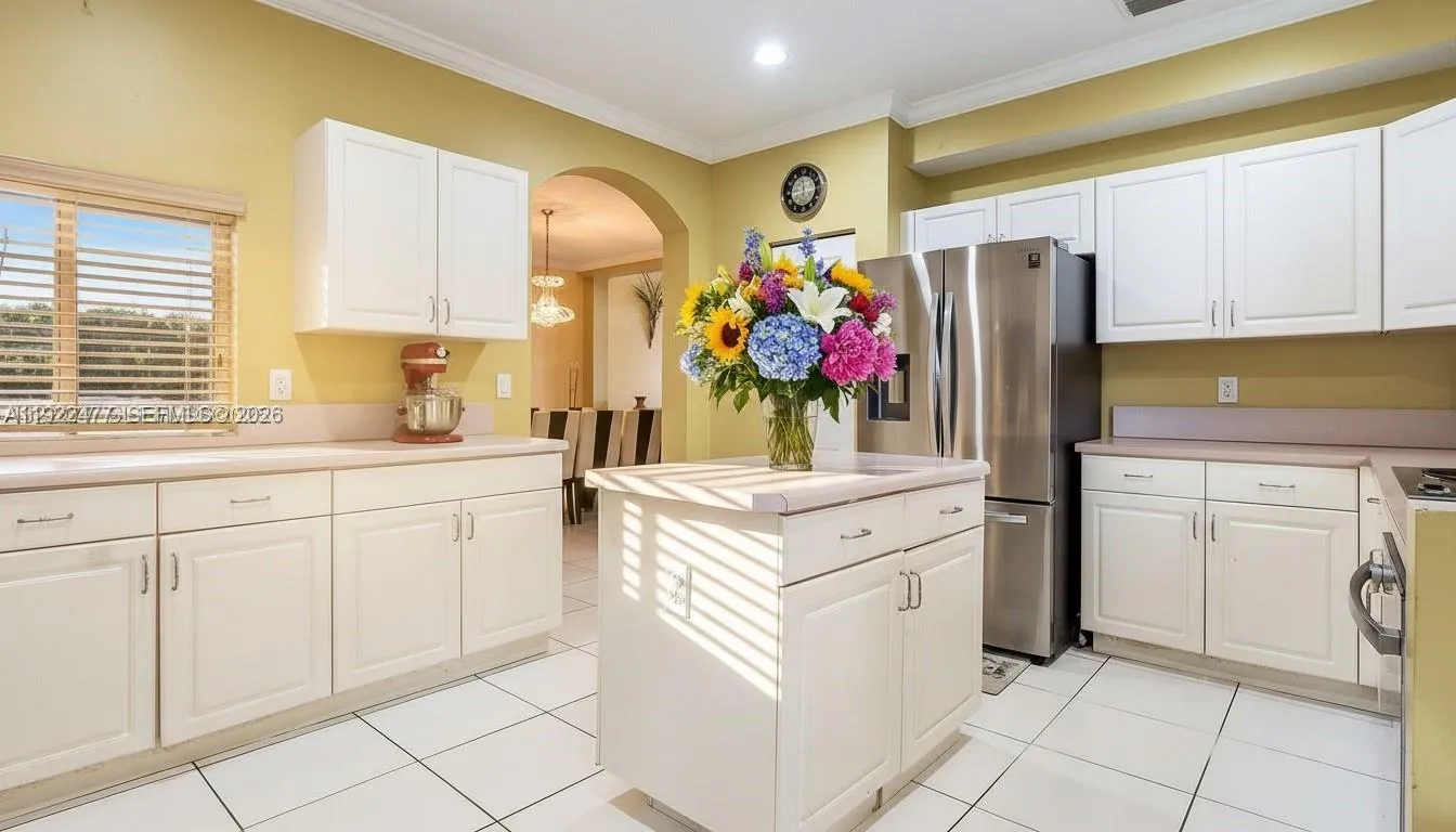 16365 NW 15th St, Pembroke Pines FL 33028