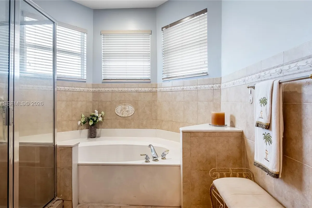 16365 NW 15th St, Pembroke Pines FL 33028