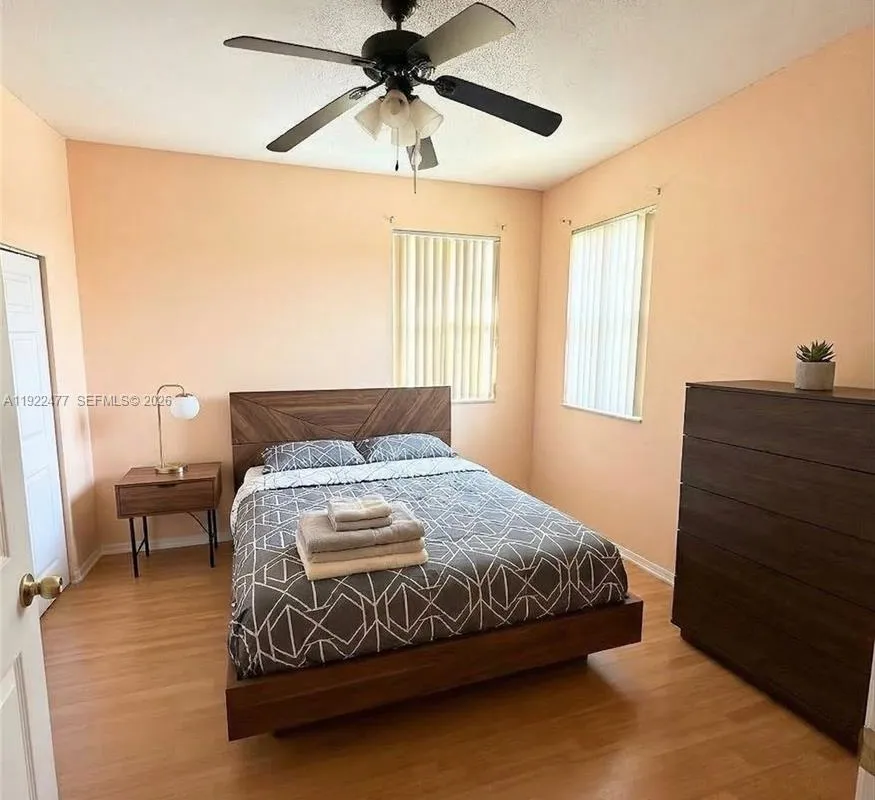 16365 NW 15th St, Pembroke Pines FL 33028