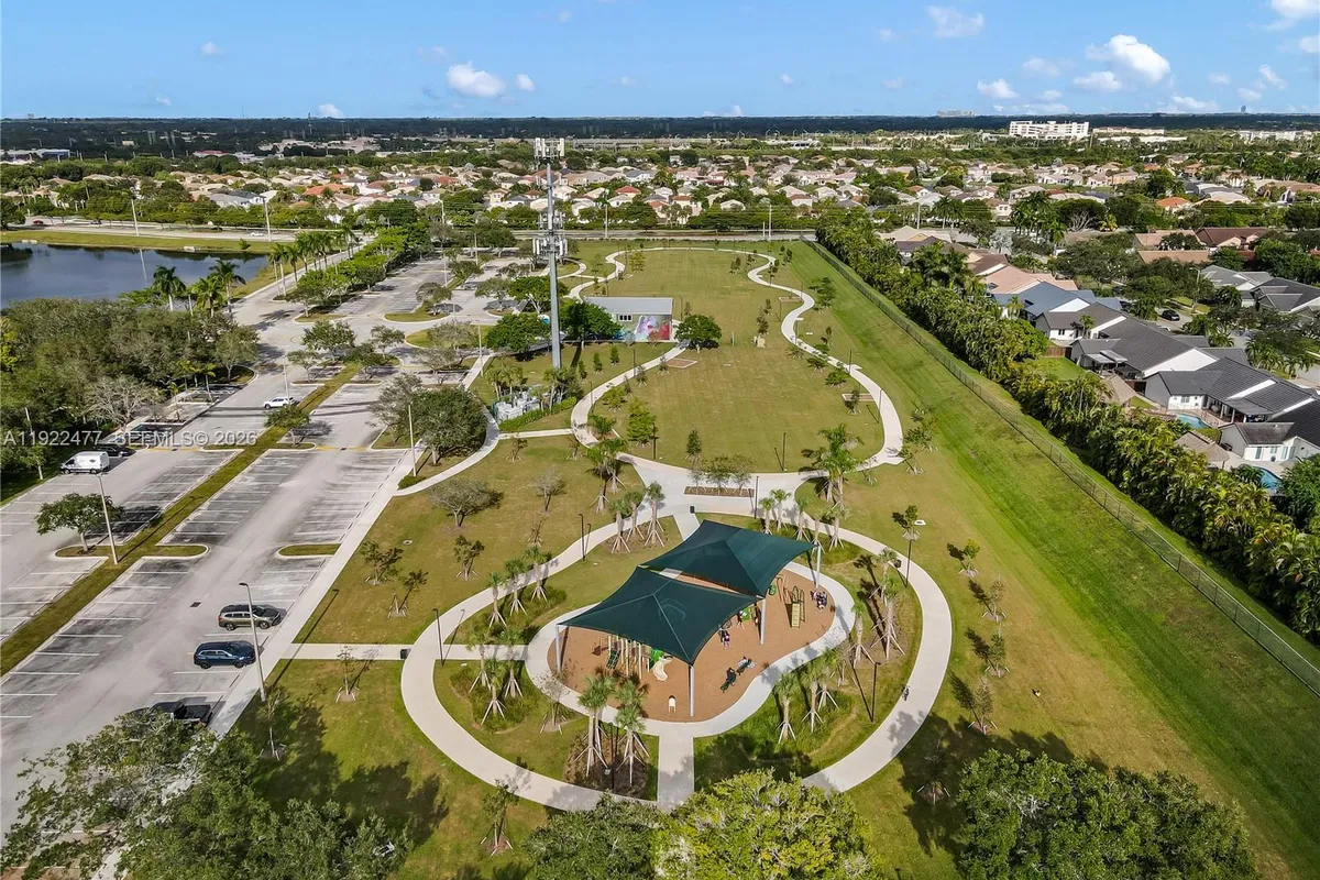 16365 NW 15th St, Pembroke Pines FL 33028