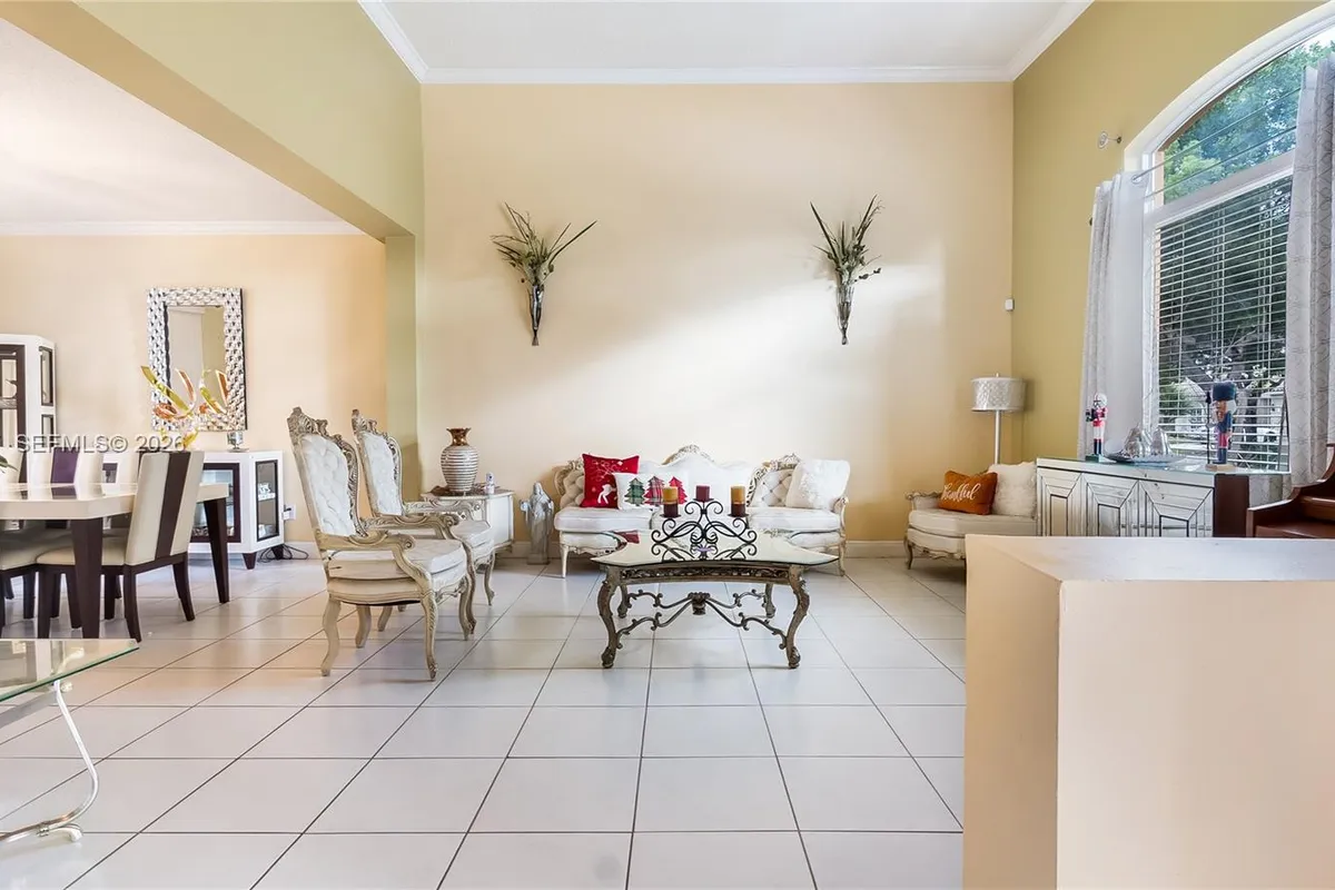 16365 NW 15th St, Pembroke Pines FL 33028