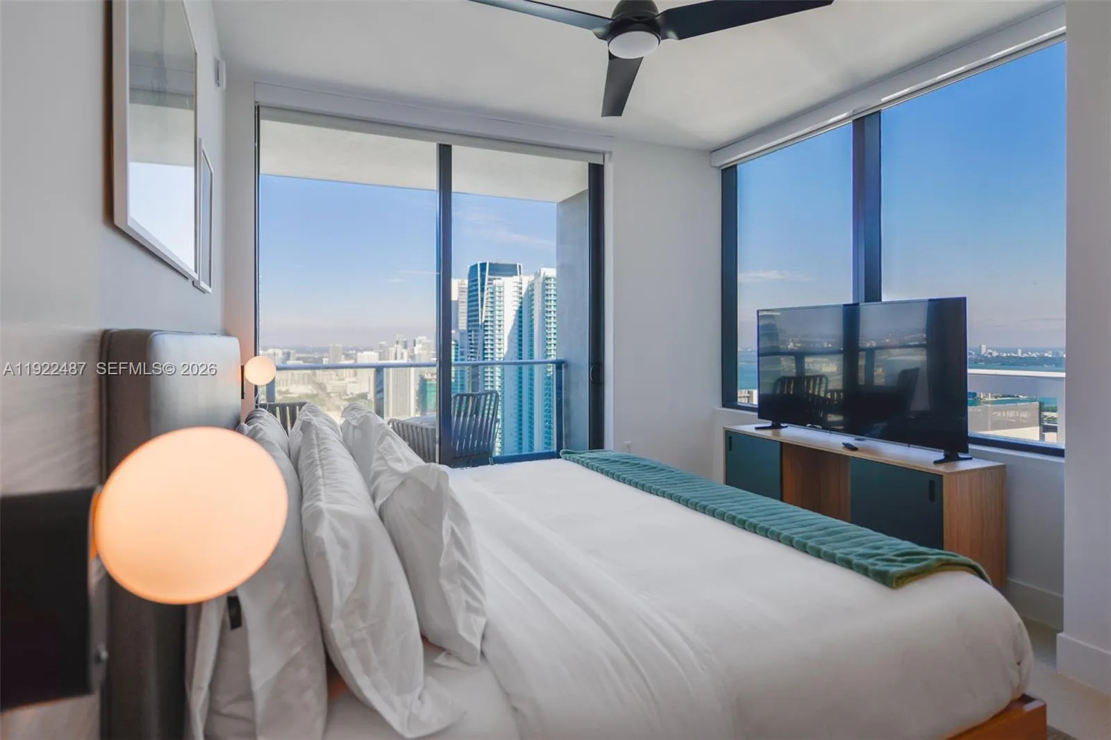 159 NE 6th St # 4601, Miami FL 33132