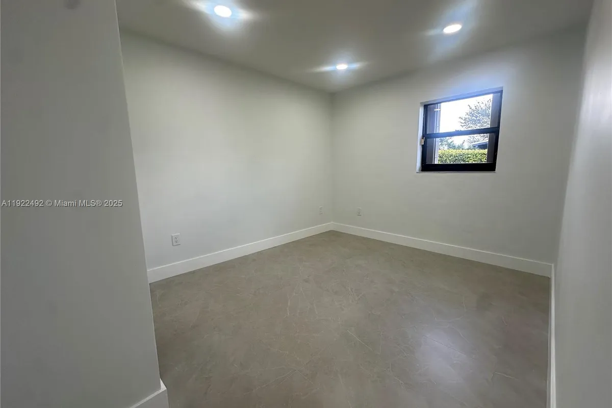 6720 SW 50th Ter # 0, Miami FL 33155