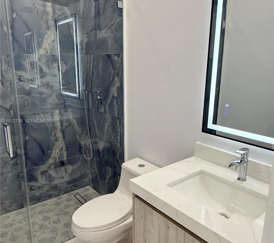 365 Buttonwood Shores Dr, Key Largo FL 33037