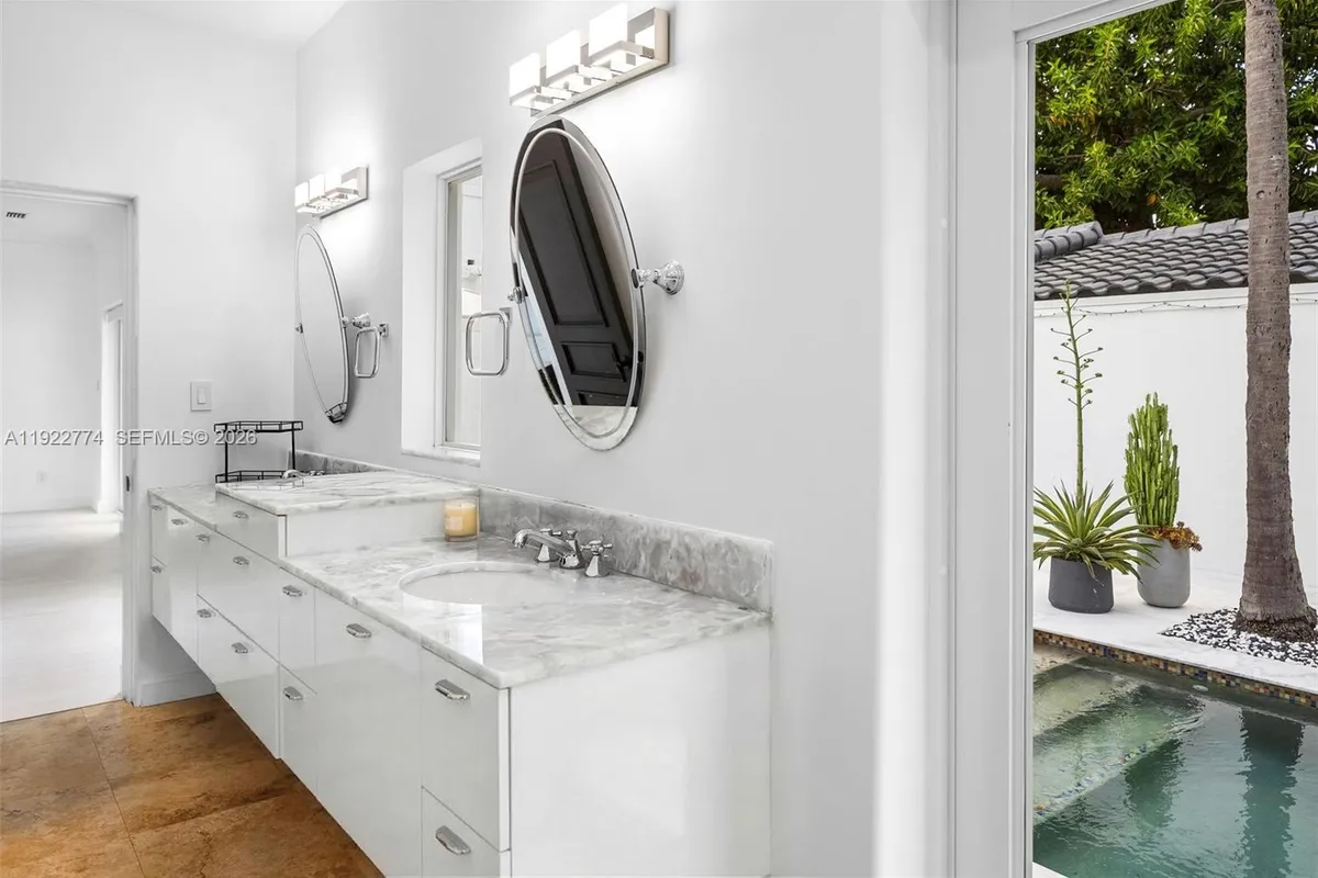 5181 La Gorce Dr, Miami Beach FL 33140