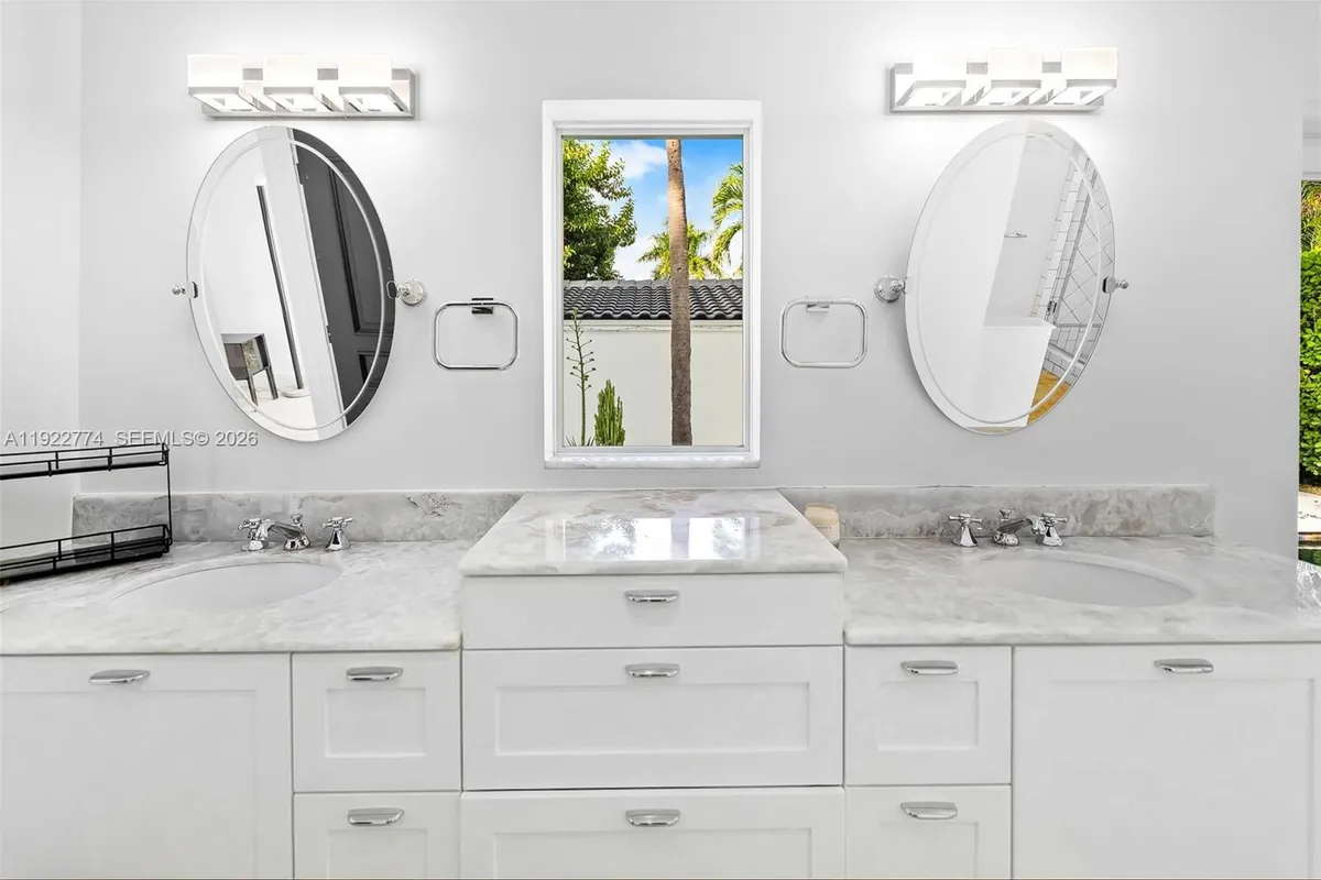 5181 La Gorce Dr, Miami Beach FL 33140