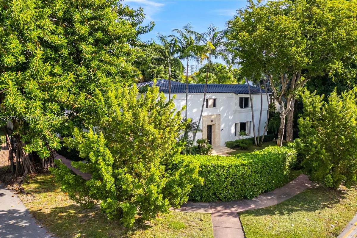 5181 La Gorce Dr, Miami Beach FL 33140