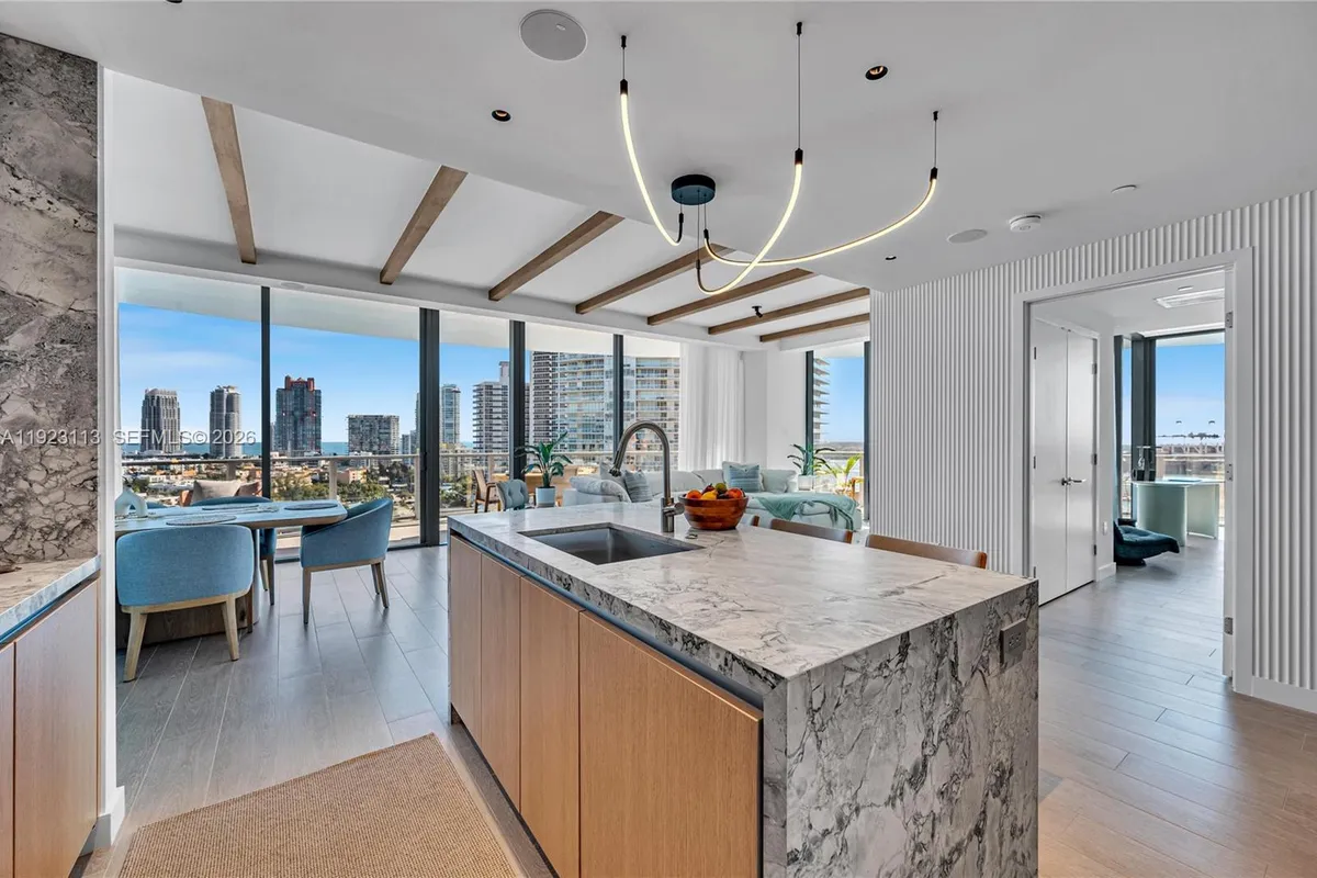 500 Alton Rd # 1601, Miami Beach FL 33139