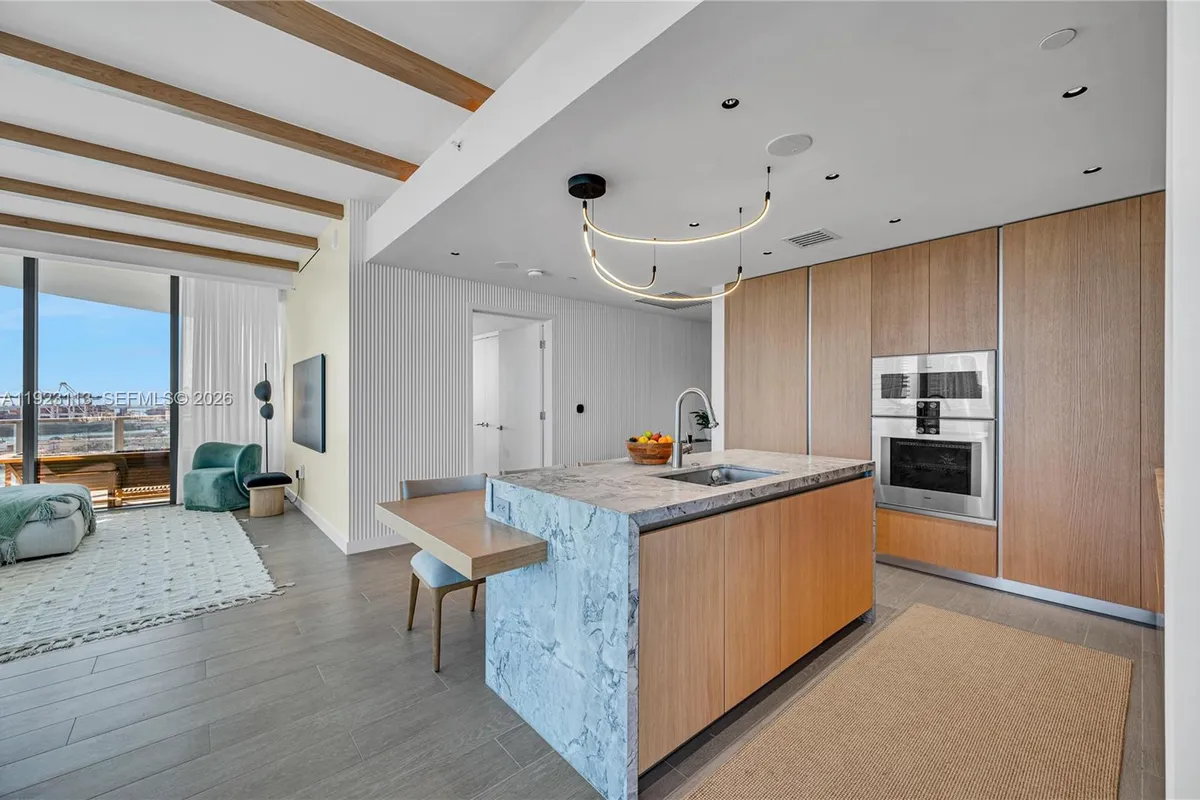 500 Alton Rd # 1601, Miami Beach FL 33139