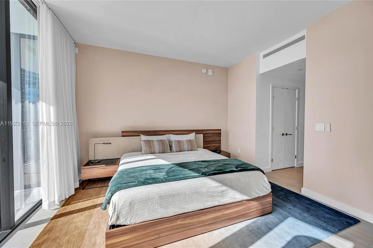 500 Alton Rd # 1601, Miami Beach FL 33139