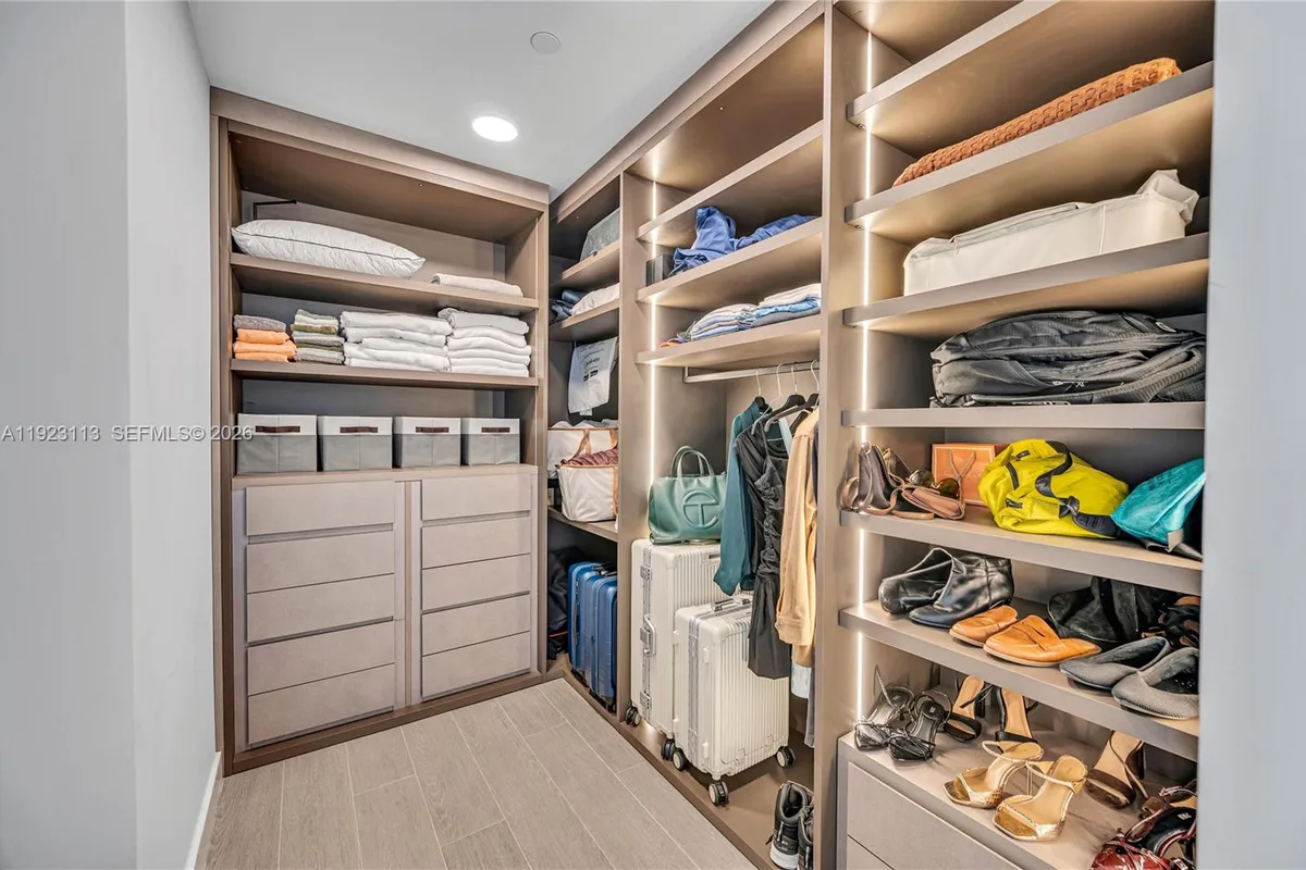 500 Alton Rd # 1601, Miami Beach FL 33139