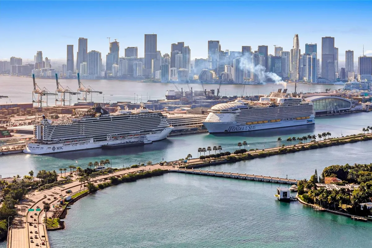 500 Alton Rd # 1601, Miami Beach FL 33139