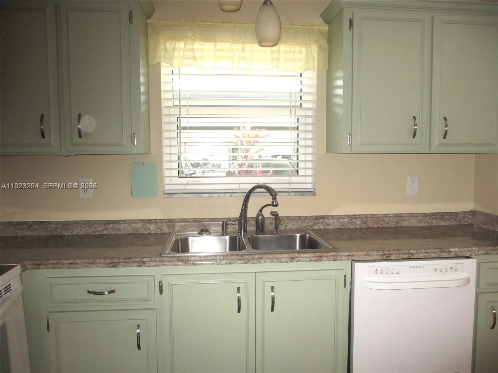 6531 SE Federal Hwy # Q107, Stuart FL 34997