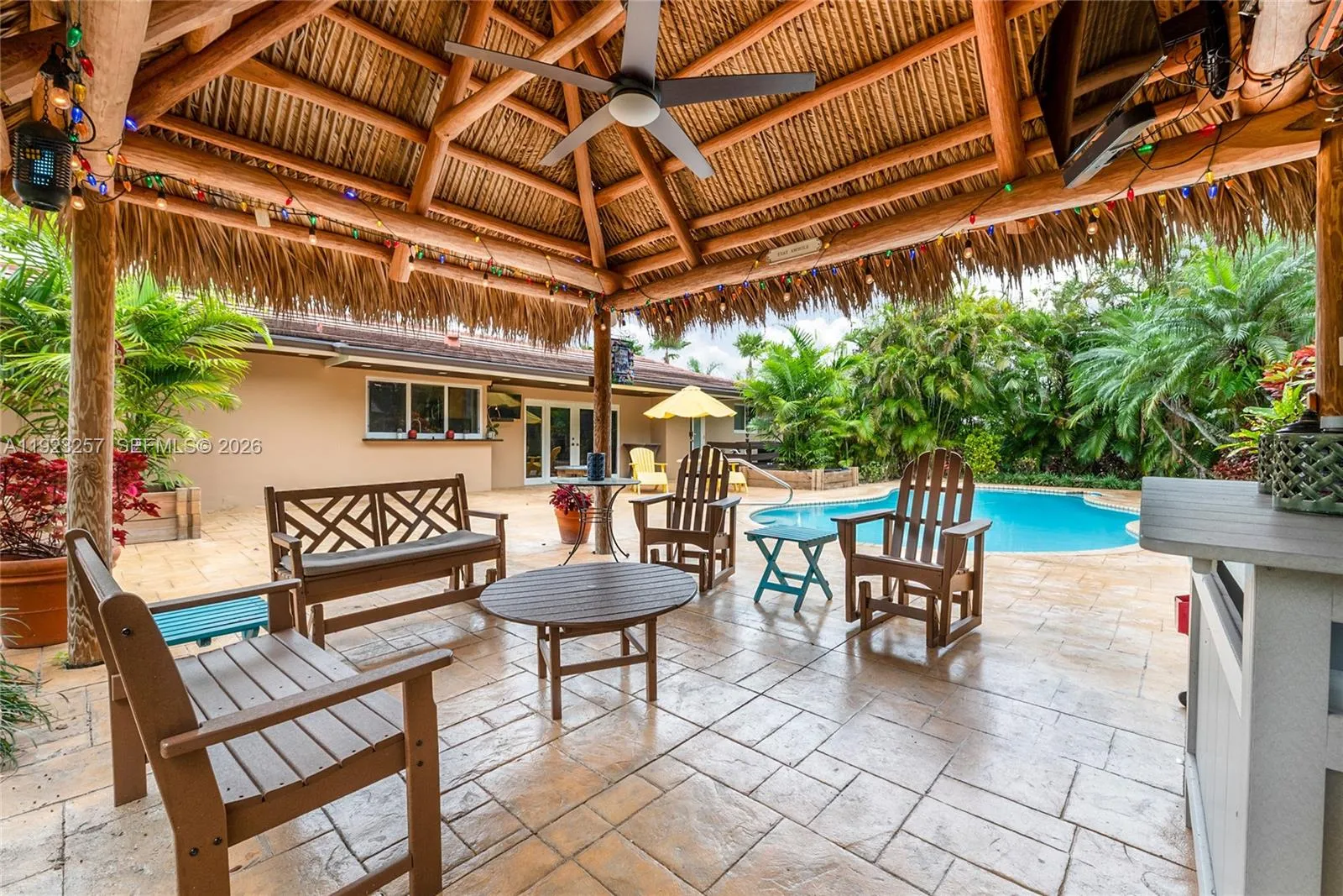 8700 SW 159th St, Palmetto Bay FL 33157