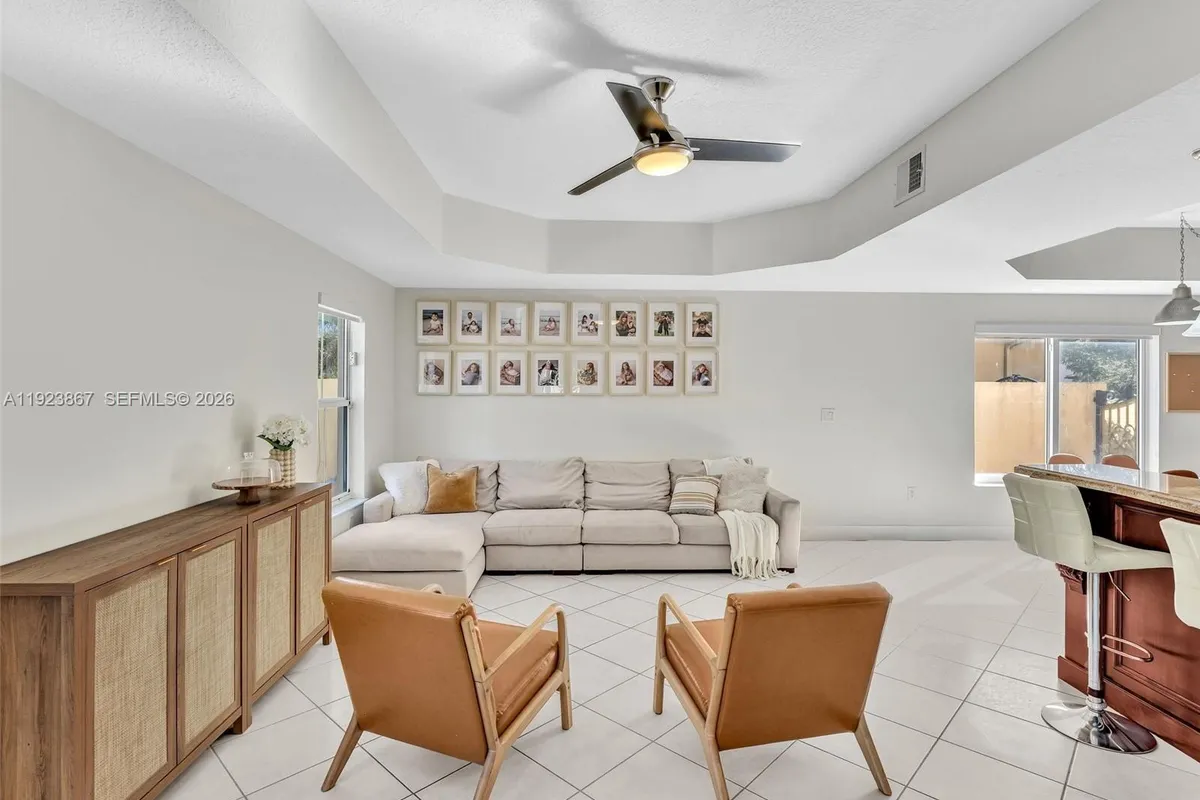 8123 NW 161st Ter, Miami Lakes FL 33016