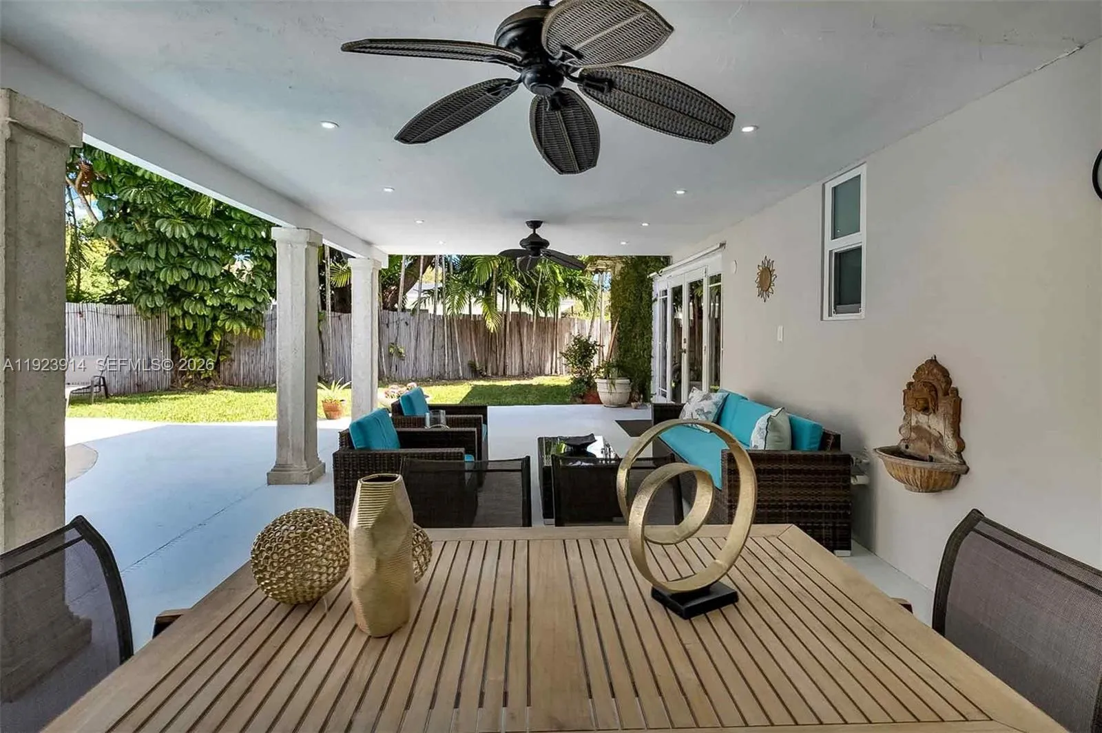 461 NE 115th St, Miami FL 33161