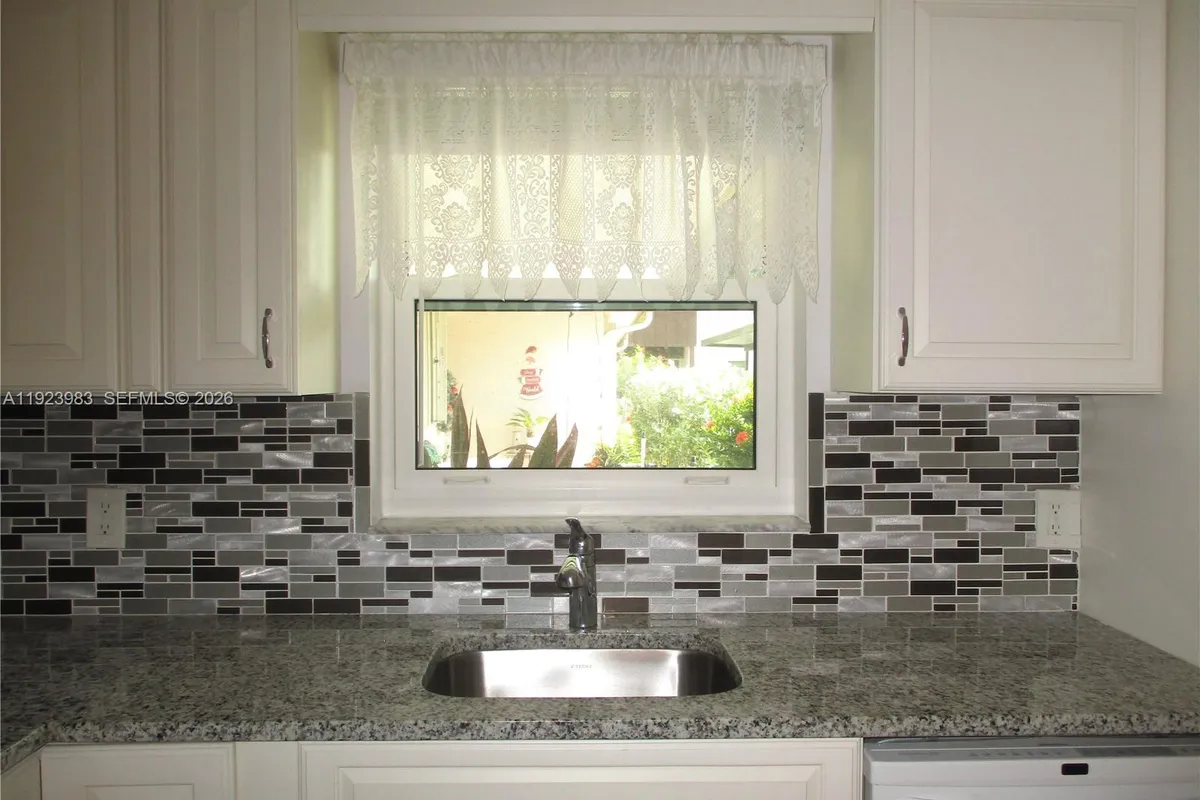 6531 SE Federal Hwy # 112, Stuart FL 34997