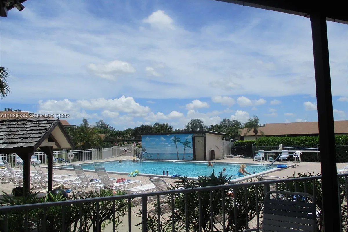 6531 SE Federal Hwy # 112, Stuart FL 34997