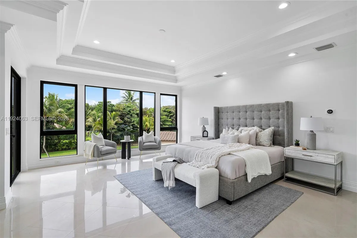 11930 NW 8th St, Plantation FL 33325