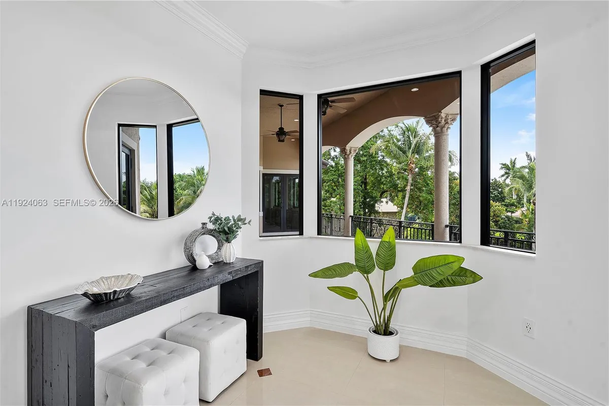 11930 NW 8th St, Plantation FL 33325