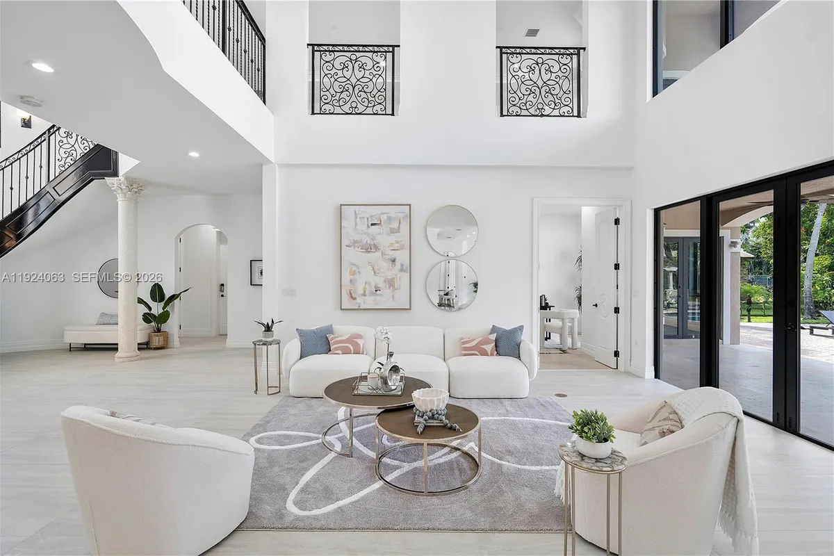 11930 NW 8th St, Plantation FL 33325