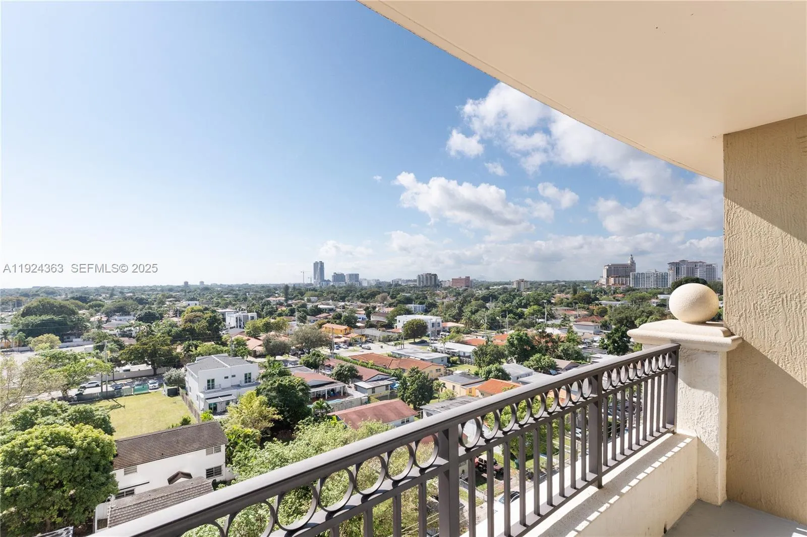 3232 SW 22nd st (coral way) # 905, Miami FL 33145