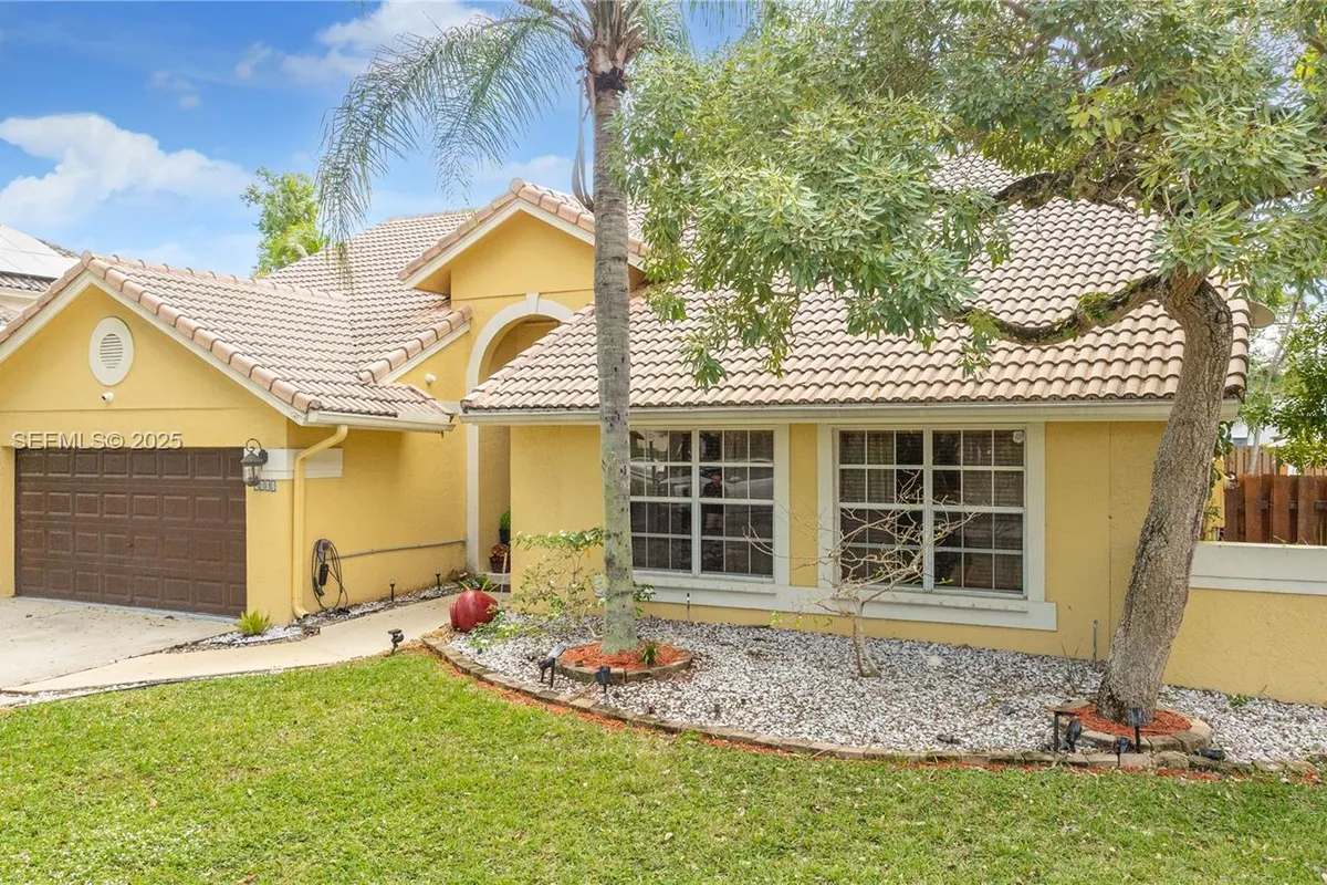 7101 NW 44th Ln, Coconut Creek FL 33073