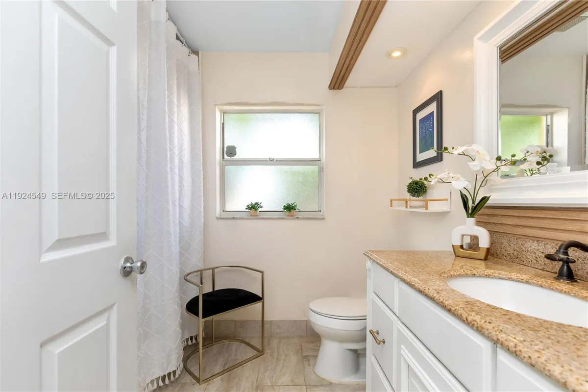 7101 NW 44th Ln, Coconut Creek FL 33073