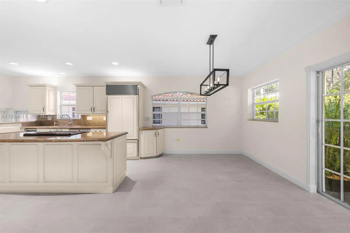 911 Andres Ave, Coral Gables FL 33134