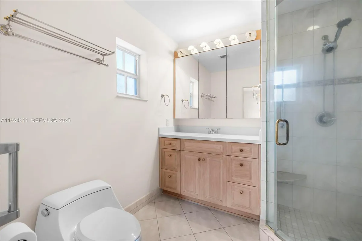 911 Andres Ave, Coral Gables FL 33134