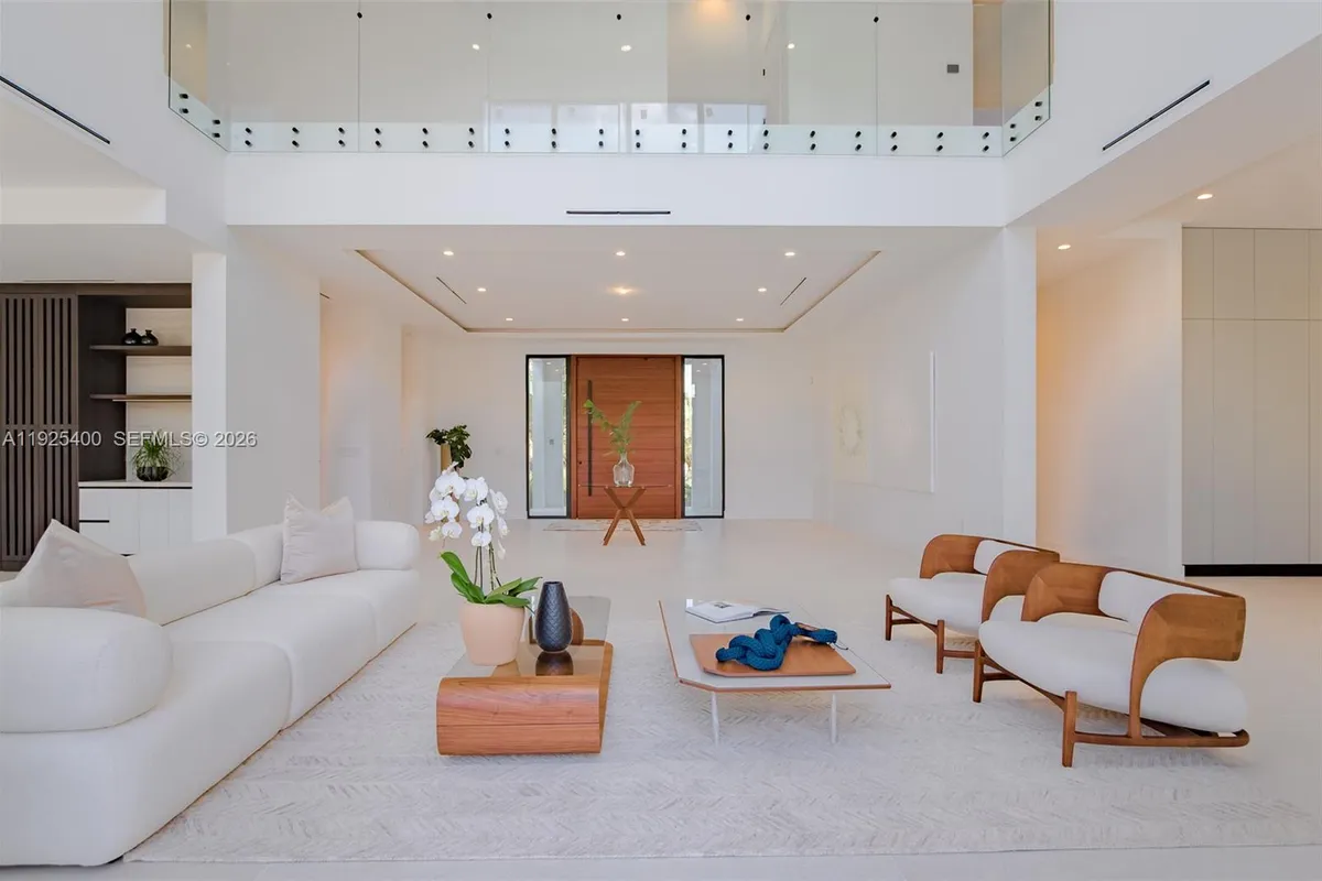 9840 SW 73rd Ct, Pinecrest FL 33156