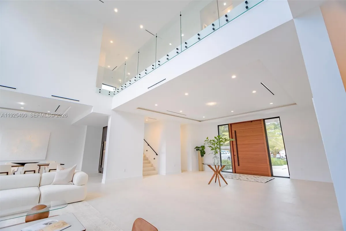 9840 SW 73rd Ct, Pinecrest FL 33156