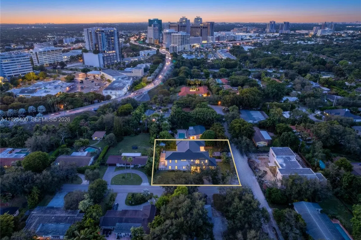 9840 SW 73rd Ct, Pinecrest FL 33156