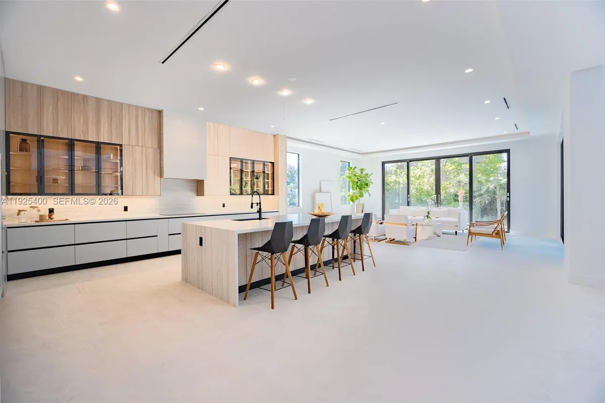 9840 SW 73rd Ct, Pinecrest FL 33156