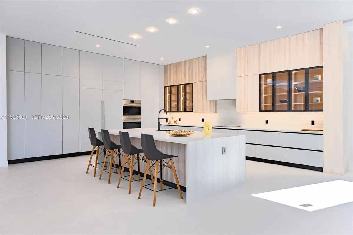 9840 SW 73rd Ct, Pinecrest FL 33156