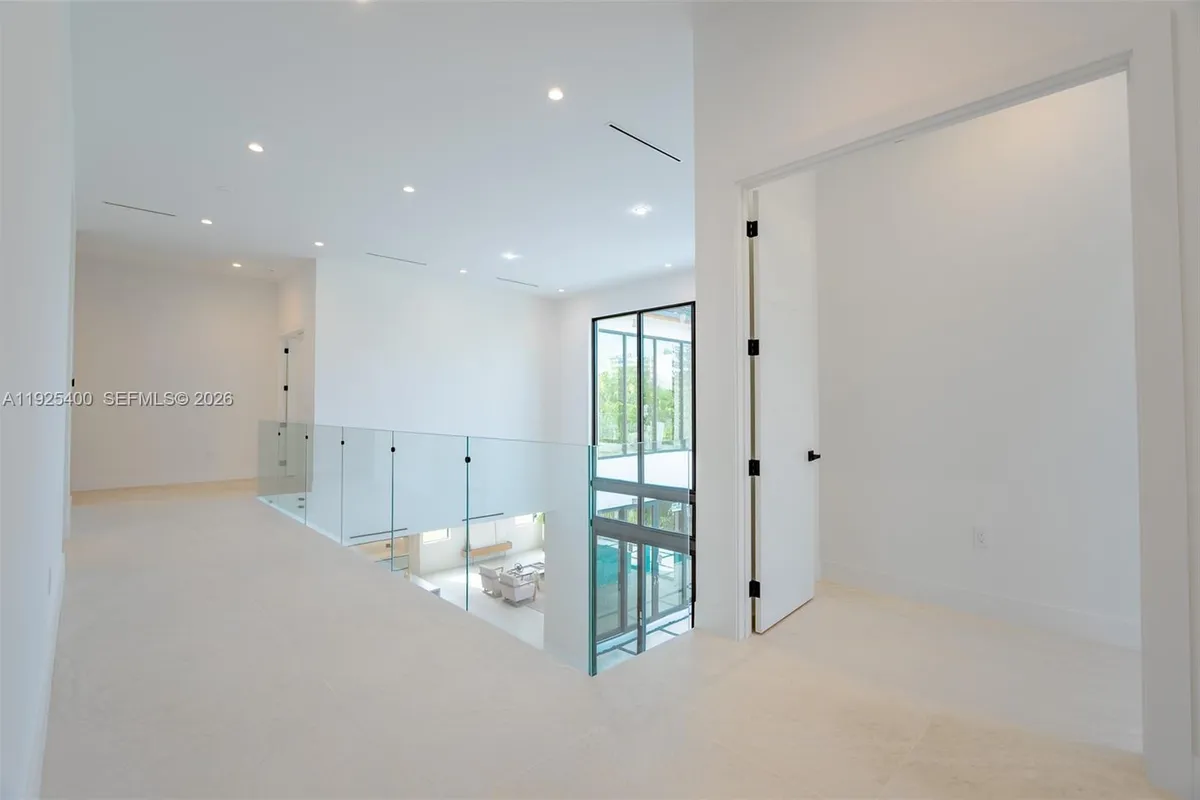 9840 SW 73rd Ct, Pinecrest FL 33156