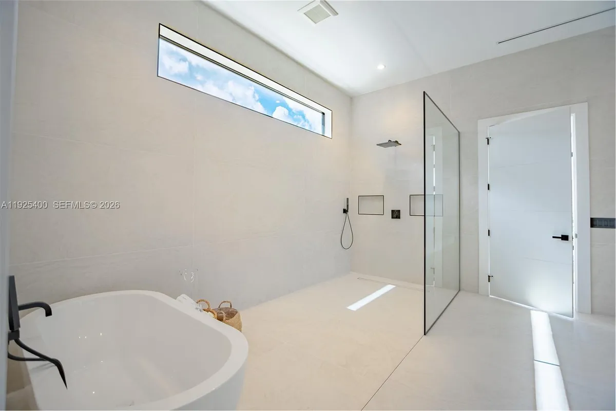 9840 SW 73rd Ct, Pinecrest FL 33156