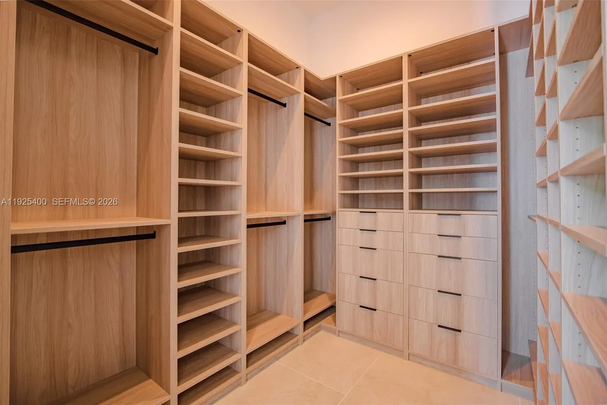 9840 SW 73rd Ct, Pinecrest FL 33156