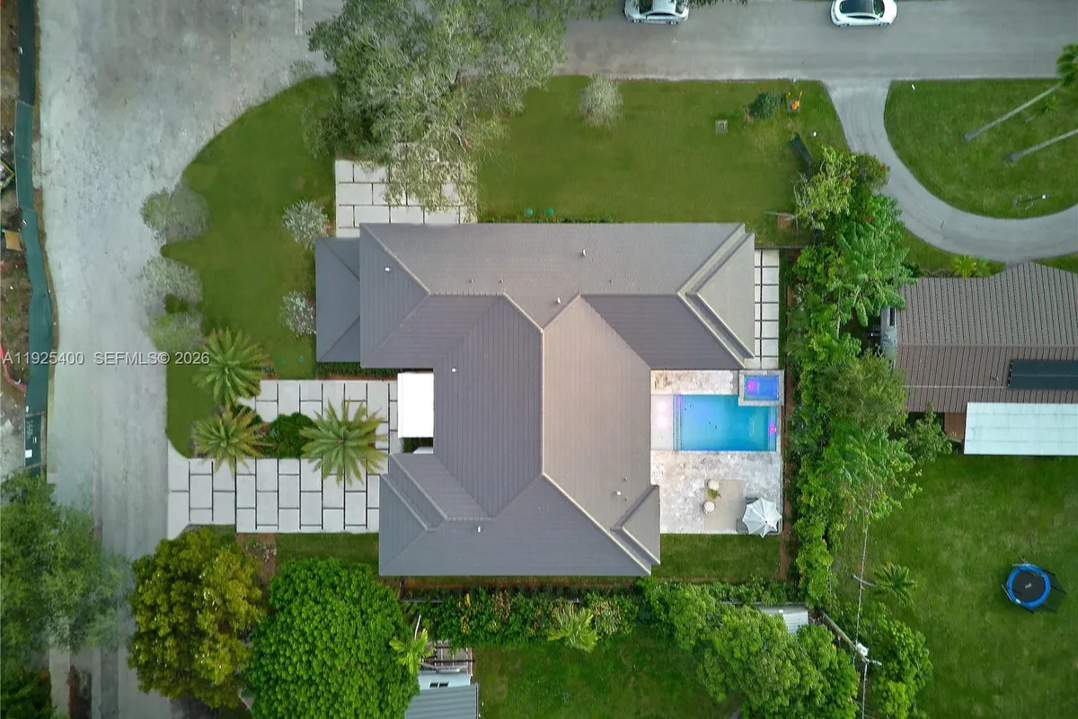 9840 SW 73rd Ct, Pinecrest FL 33156