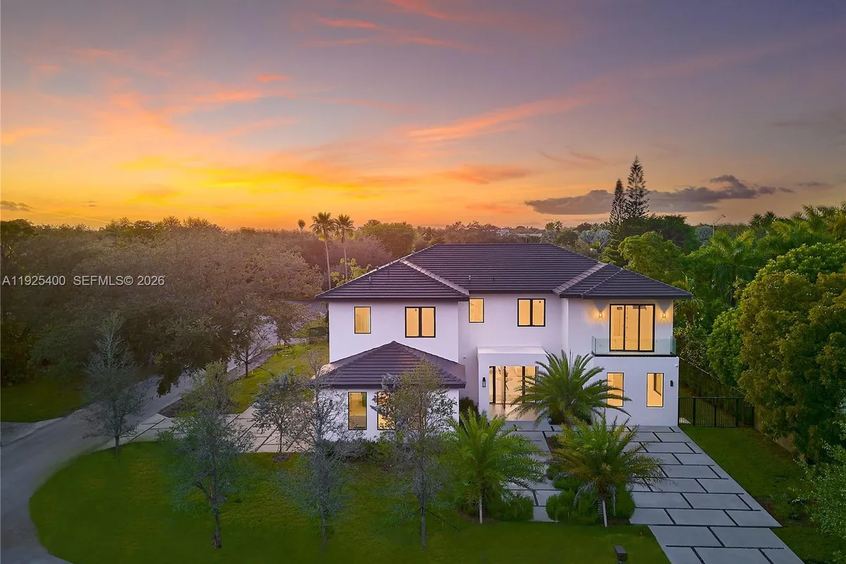 9840 SW 73rd Ct, Pinecrest FL 33156