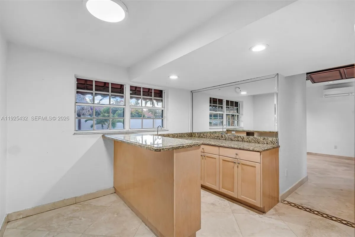 10298 NW 130th St, Hialeah Gardens FL 33018